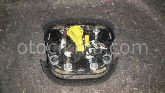 Audi a4 surucu airbag orj.cıkma