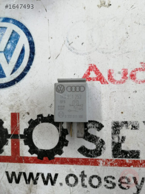 1K0951253 volkswagen audi seat skoda 449 nolu röle