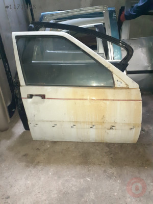 RENAULT 21 ÇIKMA SAĞ ÖN KAPI