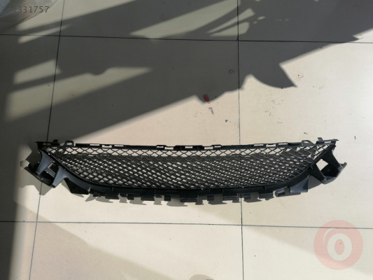 MERCEDES W205 AMG SIFIR TAMPON ORTA IZGARASI