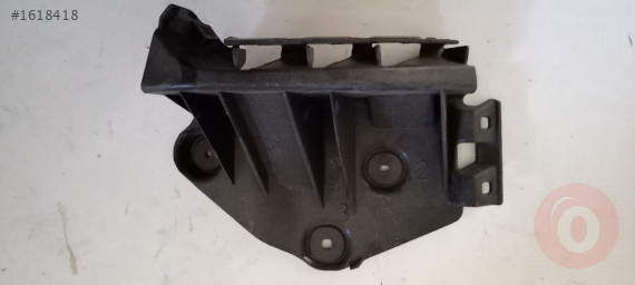 8P4807394A - Audi A3 Sağ Arka Tampon Braketi Orjinal Çıkma