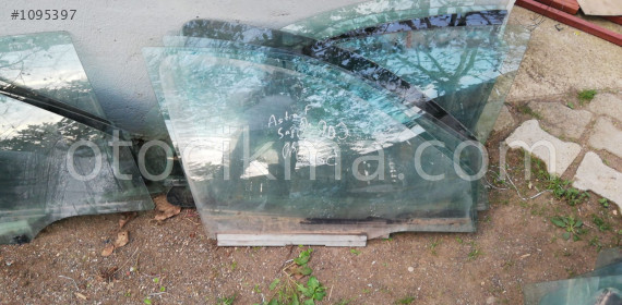 opel corsa b sağ ön kapı camı. Oto Erkan Ünye