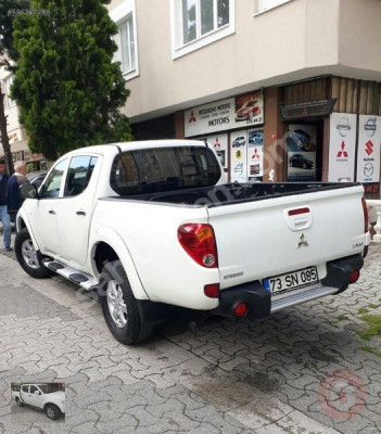 2011 Mitsubishi L-200 Bagaj Kapağı