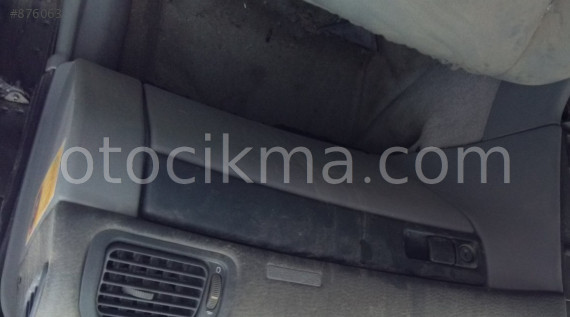 1996 VOLVO S40 HATASIZ TORPİDO KAPAĞI.