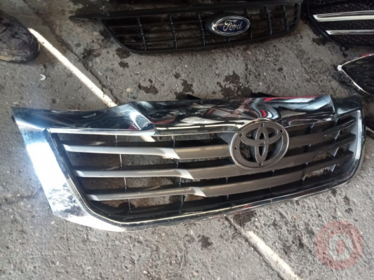 2012 Model Toyota Hilux ön panjur çıkma