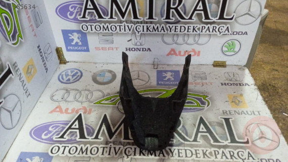 2002 TOYOTA VERSO VİTES KONSOL ARKASI