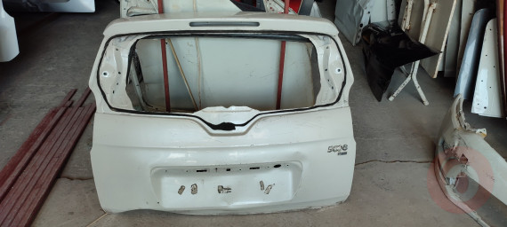 Peugeot 5008 arka bagaj kapısı orjinal çıkma