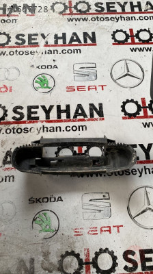 4B0839885 audi a3 2008 sağ arka kapı dış açma kolu braketi