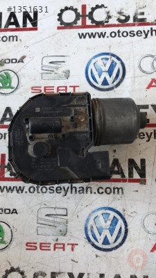 1P0955119C seat leon 2010 ön silecek motoru