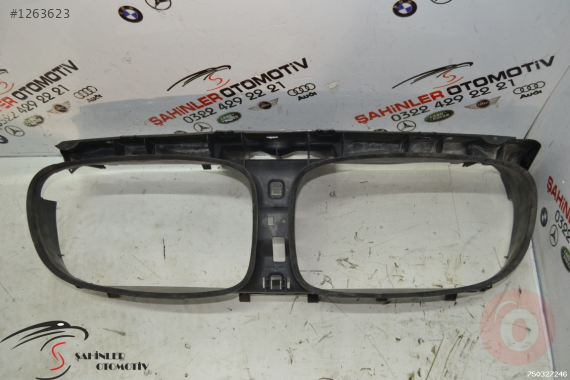 BMW 7 SERİSİ 7 F01 ÜST GÖZLÜK BAKALİTİ MASKE