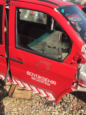 Mercedes vito sağ ön kapı
