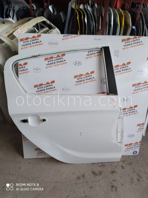 Hyundai İ20 sağ arka kapı