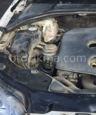 VOLVO S80 ORİJİNAL YAKIT DEPOSU.