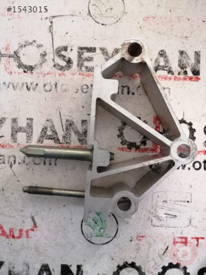 1K1857021D vw golf 6 sol göğüs demiri bağlantı braketi
