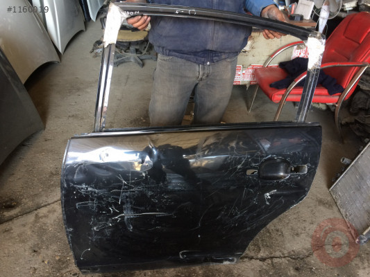 2007 model Citroen C4 çıkma arka sol kapı