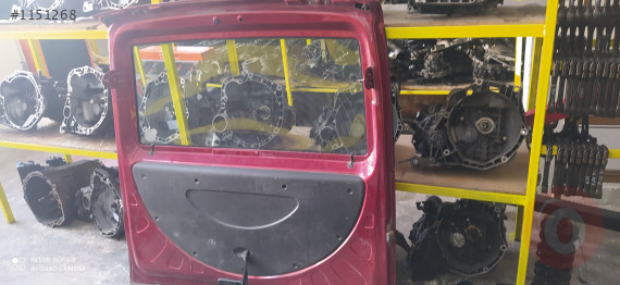Hatasız boyasız Doblo arka bagaj kapısı full