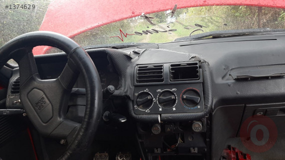 peugeot 205 1.4 benzinli çıkma göğüslük torpido