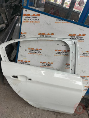 Fiat Egea sağ arka kapı 2015-2020