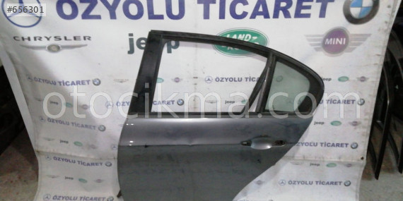 BMW e90 3 serisi sol arka kapı .