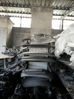 TOYOTA COROLLA KOMPLE SANRUF CAMI.