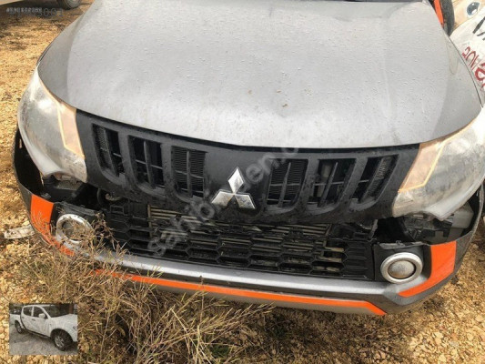 2017 Mitsubishi L-200 Kaput ÇIKMA