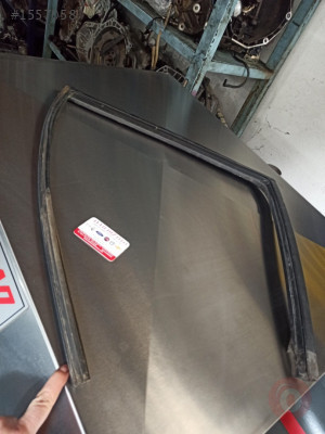 RENAULT CLİO 3 SAĞ ARKA CAM FİTİLİ