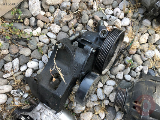 PEUGEOT 306 DİREKSİYON POMPASI ÇIKMA 1.8 motor 16 vaLF