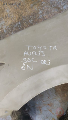 AURİS SOL ÖN ORIJINAL ÇAMURLUK