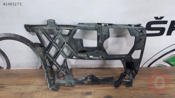 VOLKSWAGEN GOLF 2012-17 ÖN TAMPON BRAKETİ SAĞ 5g0807724D ORJ