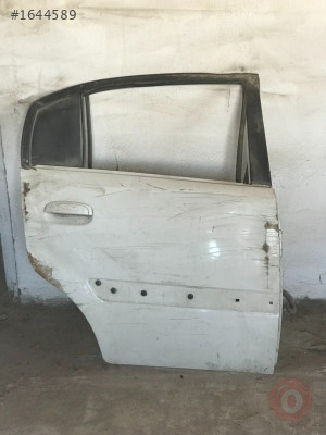 2006 - 2011 KİA RİO HATCHBACK SAĞ ARKA KAPI VE KELEBEK CAMI