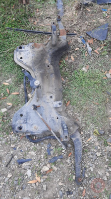peugeot 206 çıkma motor traversi beşik