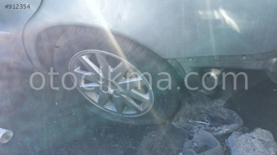 2005 VOLVO V50 ORİJİNAL ÇELİK JANT.