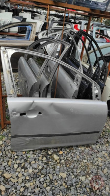 FORD FOCUS SAĞ ÖN KAPI GRİ ÇIKMA ORİJİNAL 2005-08