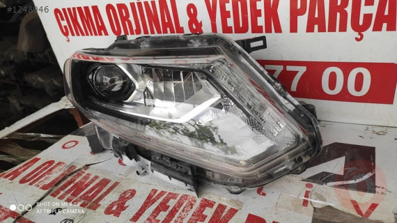 Nissan x trail 2015 model sağ far