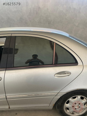 MERCEDES C 200 SOL ARKA KAPI ÇIKMA
