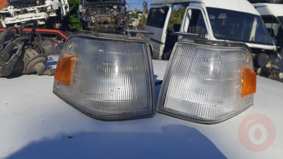 mazda 323 sedan çıkma sağ sol sinyal