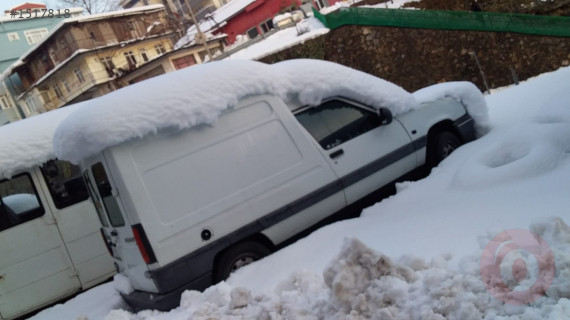 Renault express yarım motor çıkma yedek parça Mısırcıoğlu ot