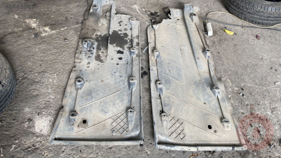 2011 VW GOLF 6 ALT KORUMA BAKALİTLERİ TAKIM