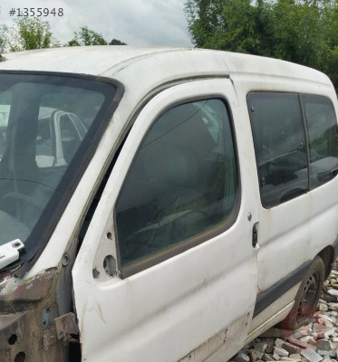 1999 peugeot partner 1.4 benzin çıkma sol ön kapı camı