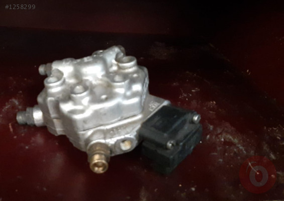 mercedes 300 se 2.6 eha çıkma distribütör