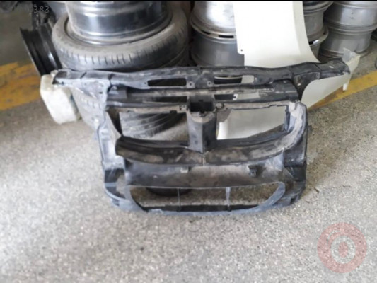 Bmw E90 3 serisi ön panel çıkma