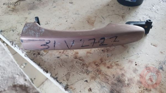 Volvo V40 ön sağ kapı kolu çıkma