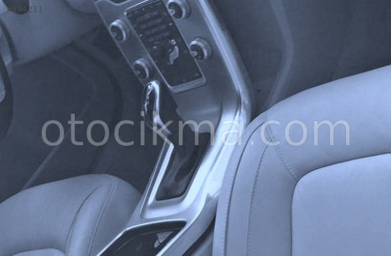 VOLVO S80 ÇIKMA VİTES TOPUZU.