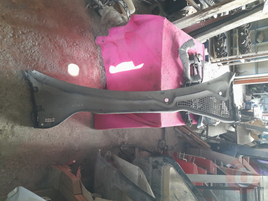 Fiat egea ön cam izgarasi