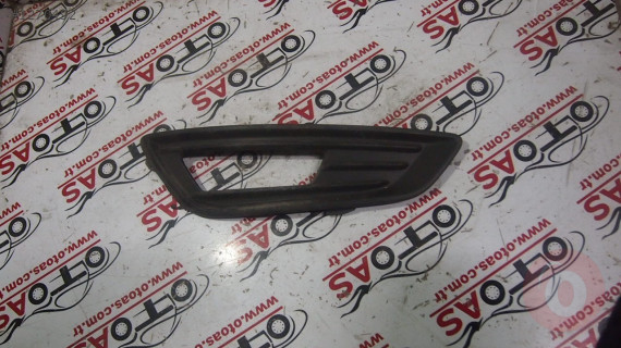 Ford Focus 3 Sağ Sis Far Çerçevesi f1eb-15a298-ab