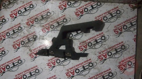 RENAULT LAGUNA 2 ARKA TAMPON BRAKETİ 8200002188