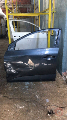 Reno megan 4 sol ön kapı