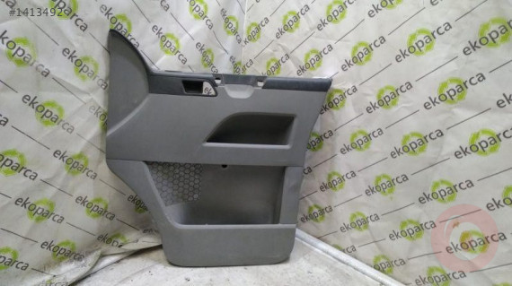 VOLKSWAGEN TRANSPORTER  SAĞ ÖN KAPI DÖŞEME 7E2867104