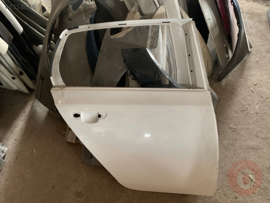 VW GOLF 6 ÇIKMA ORJİNAL SAĞ ARKA KAPI