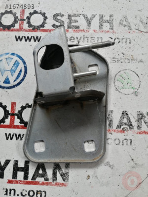 8P1857022A audi a3 2010 göğüs bağlantı demiri sağ